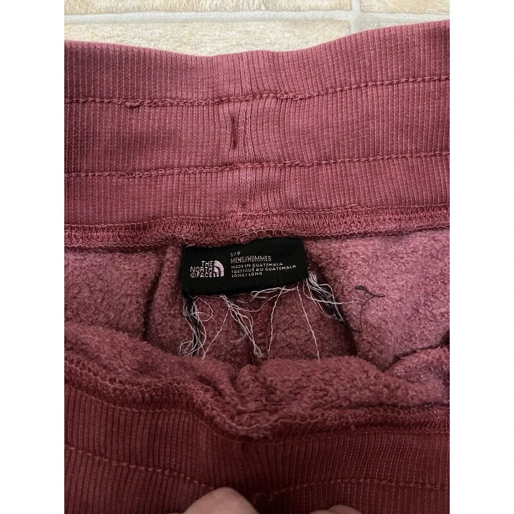 The North Face Garment Dye Gym Sweat Shorts Men’s Size Small Cordovan Burgundy